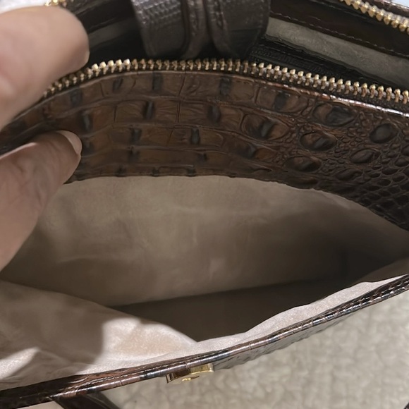 EUC Vintage Brahmin With Free Heels & Free Jewelry 2Rings 1Chain 1Earrings - Picture 16 of 17